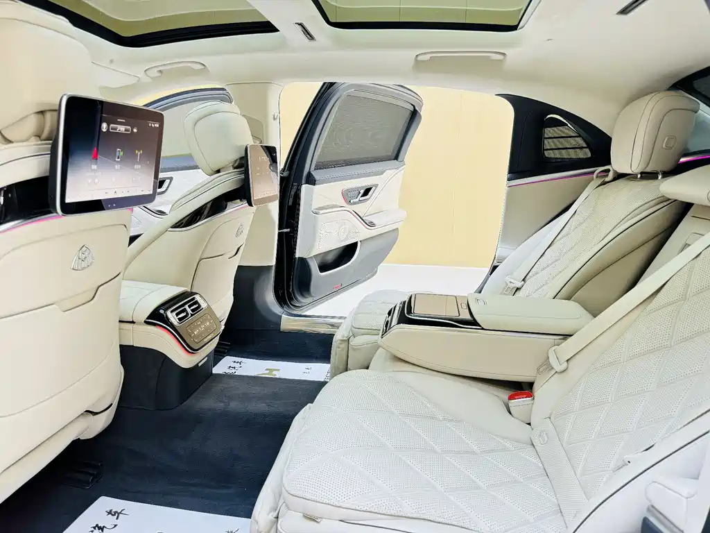 Mercedes-Benz S-Class 2024 — фото 15