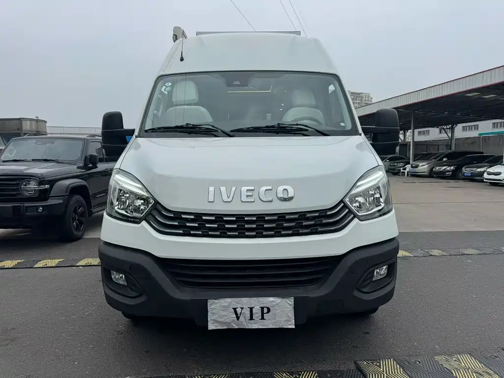 IVECO Ousheng 2025 — фото 2