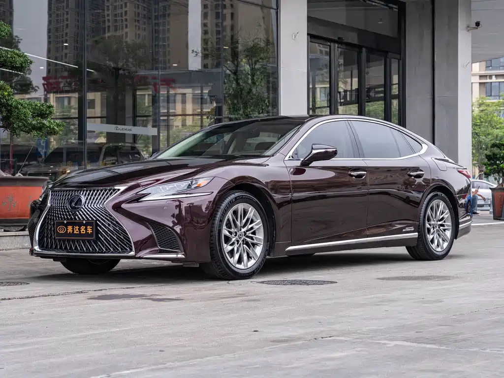 Lexus LS 2020 — фото 1