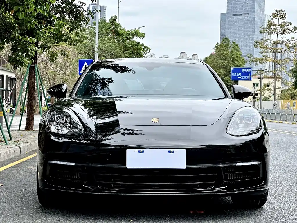 Porsche Panamera 2019 — фото 15
