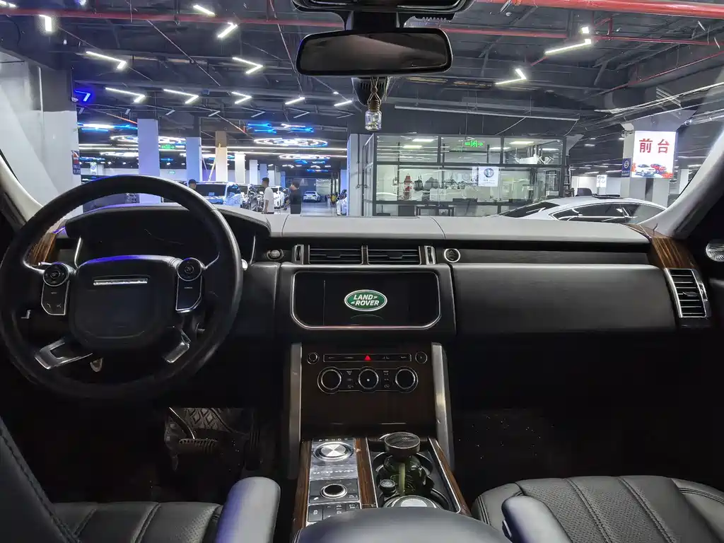 Land Rover Range Rover 2015 — фото 11
