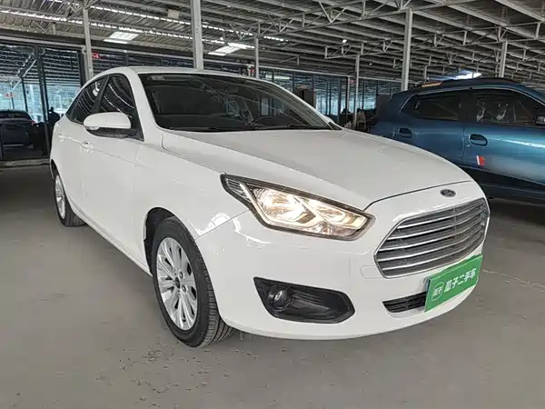 Ford Escort 2017
