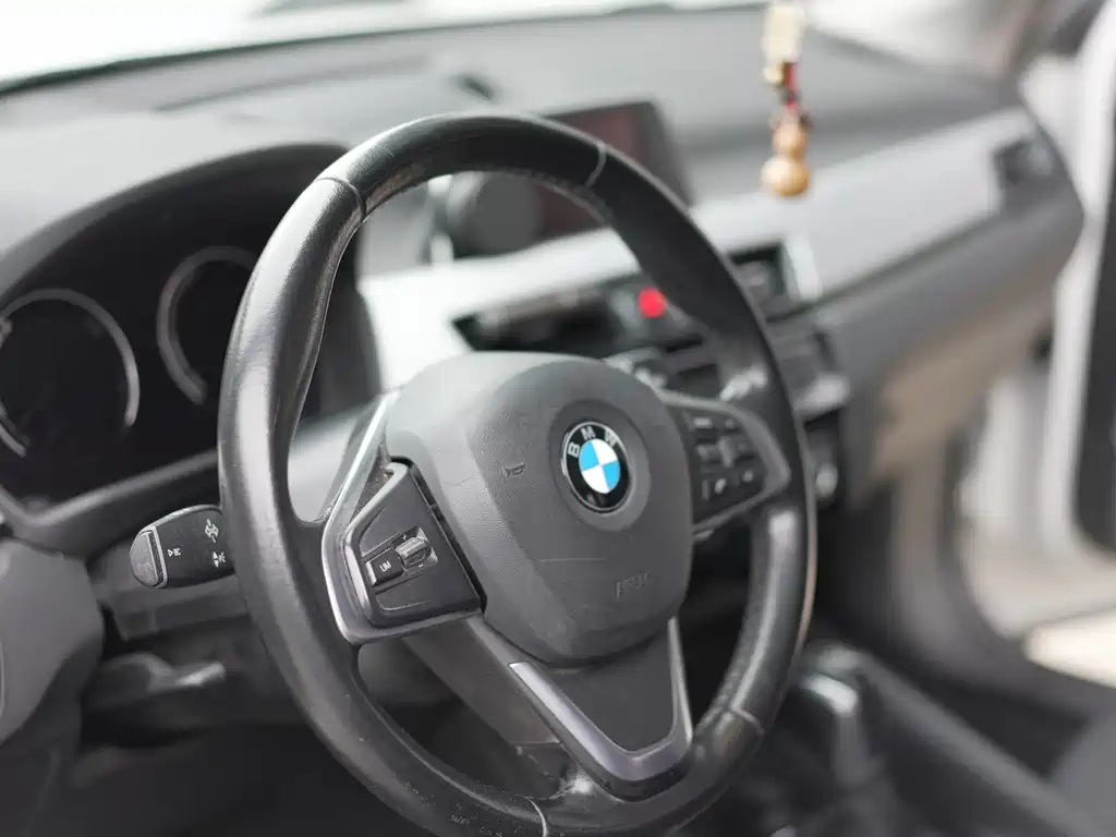 BMW X1 2018 — фото 17
