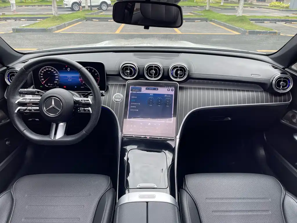 Mercedes-Benz C-Class 2023 — фото 19