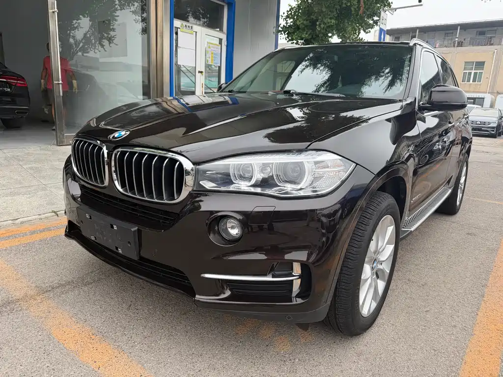 BMW X5 2018 — фото 1