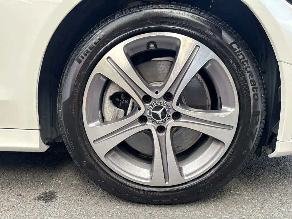 Mercedes-Benz C-Class 2019 — фото 16