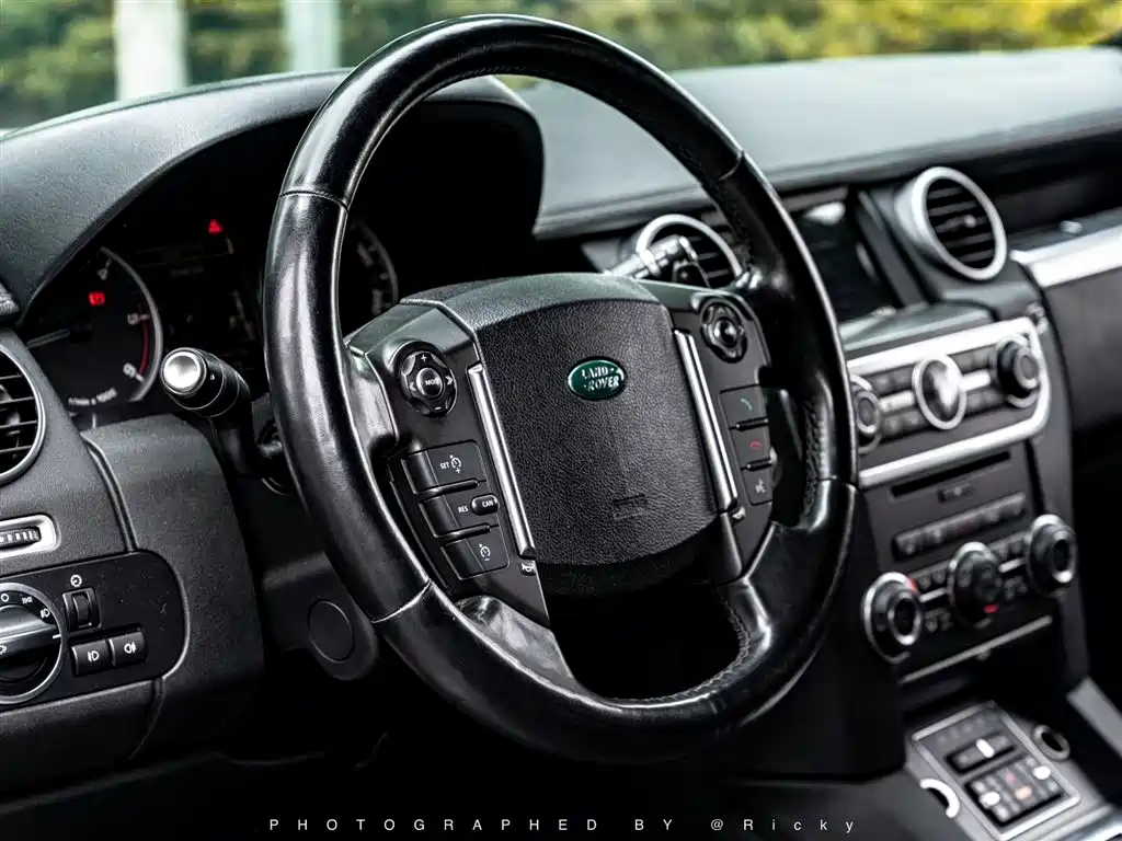 Land Rover Discovery 2013 — фото 4