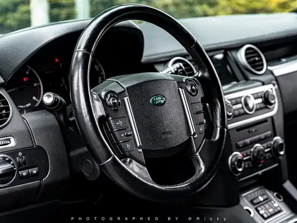 Land Rover Discovery 2013