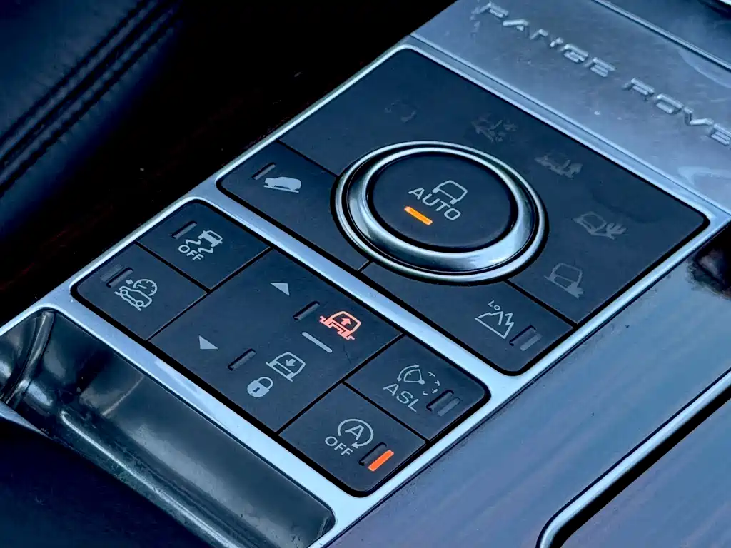 Land Rover Range Rover 2016 — фото 22