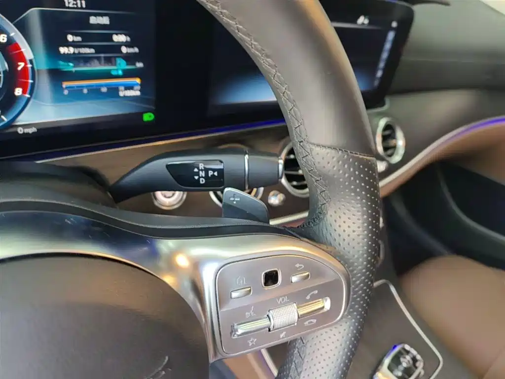 Mercedes-Benz E-Class 2020 — фото 14
