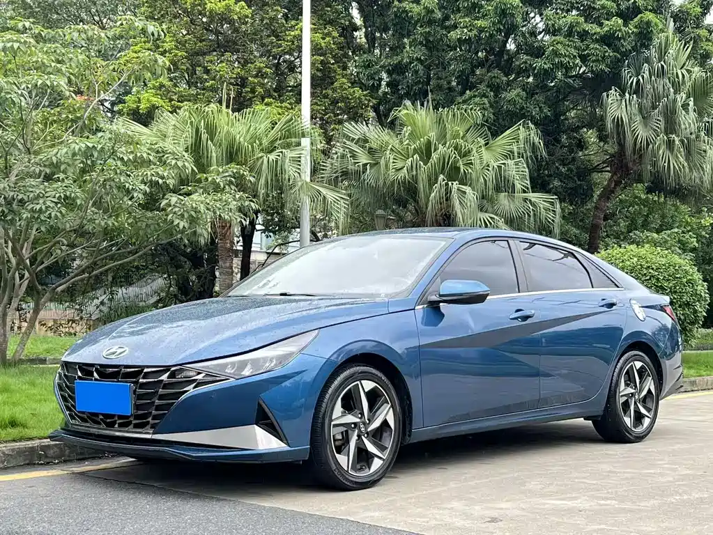 Hyundai Elantra 2021