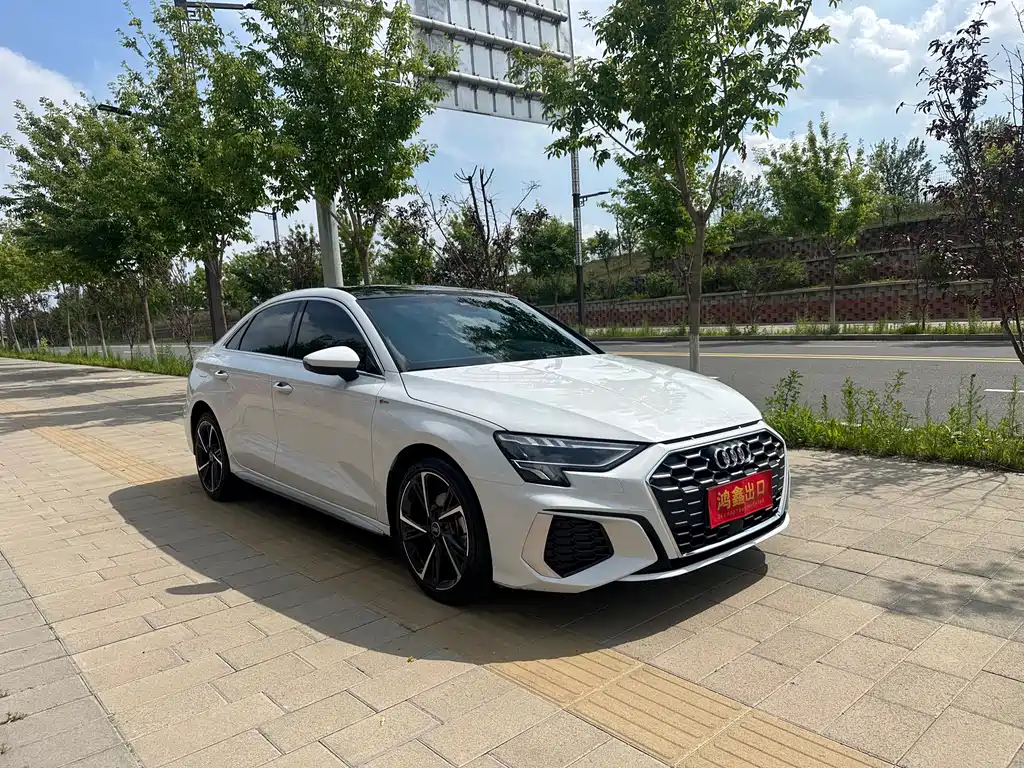Audi A3 2022 — фото 3