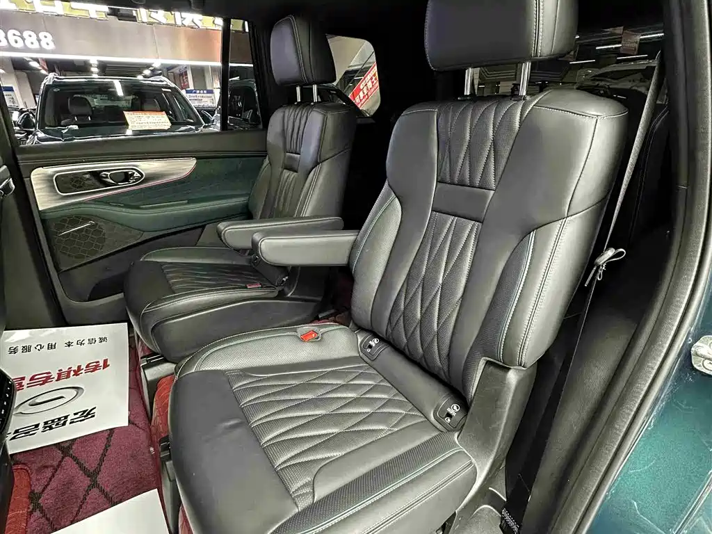 GAC Motor Trumpchi GS8 2022 — фото 27
