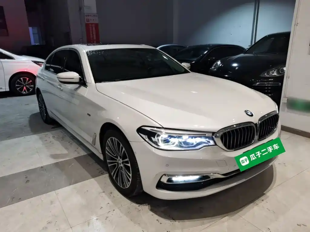 BMW 5 Series 2018 — фото 4