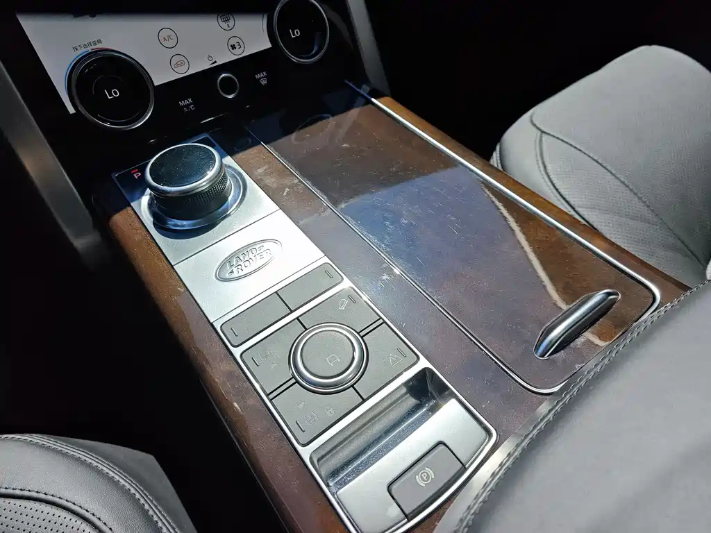 Land Rover Range Rover 2022 — фото 14