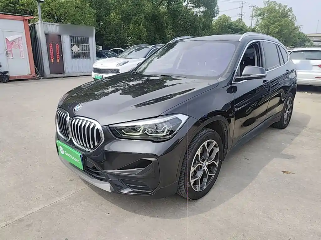 BMW X1 2021 — фото 1
