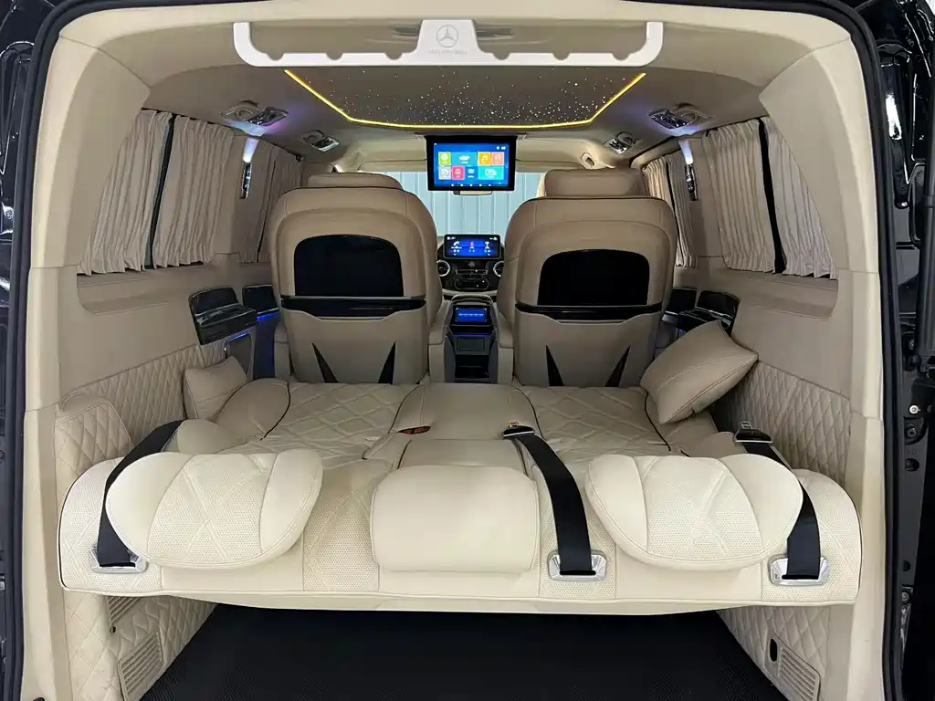 Mercedes-Benz Vito 2023 — фото 6