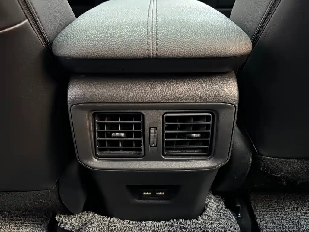 Toyota Wildlander 2021 — фото 14