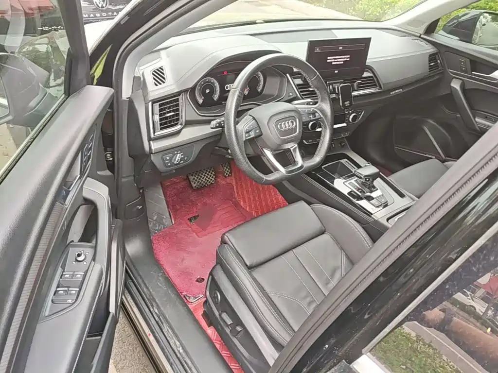 Audi Q5L 2023 — фото 16
