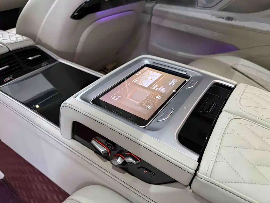 BMW 7 Series 2021 — фото 17