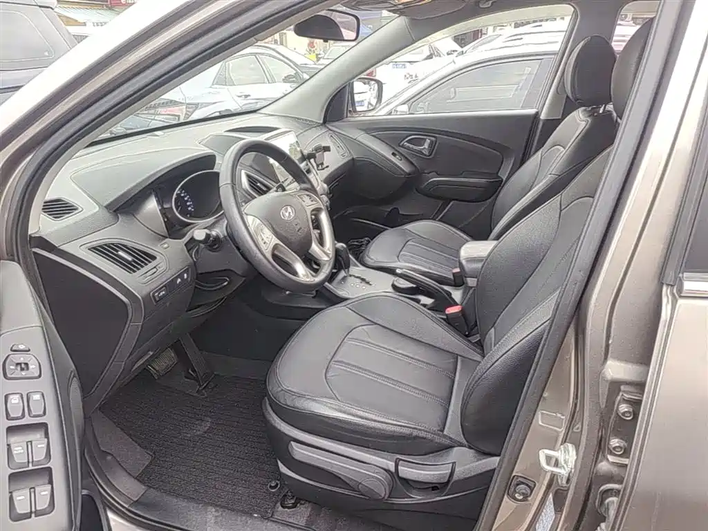 Hyundai ix35 2016 — фото 15