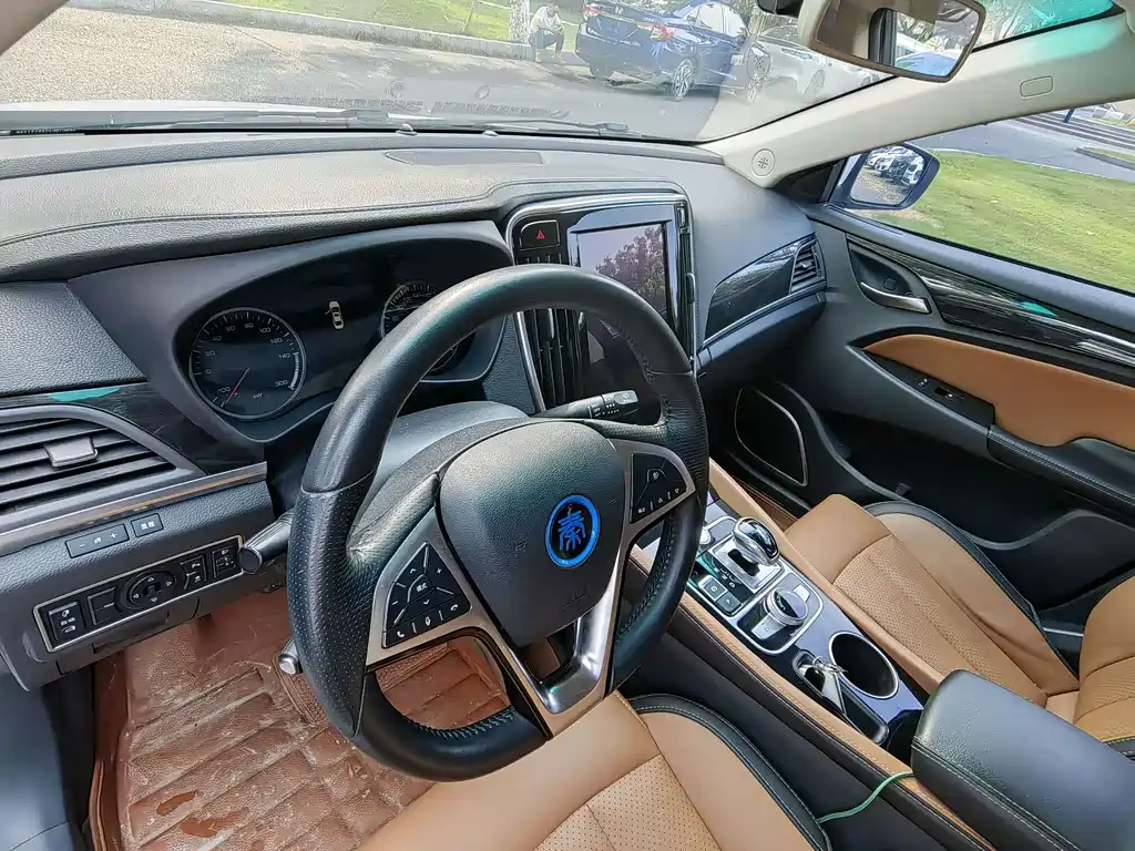 BYD Qin NEV 2018 — фото 9