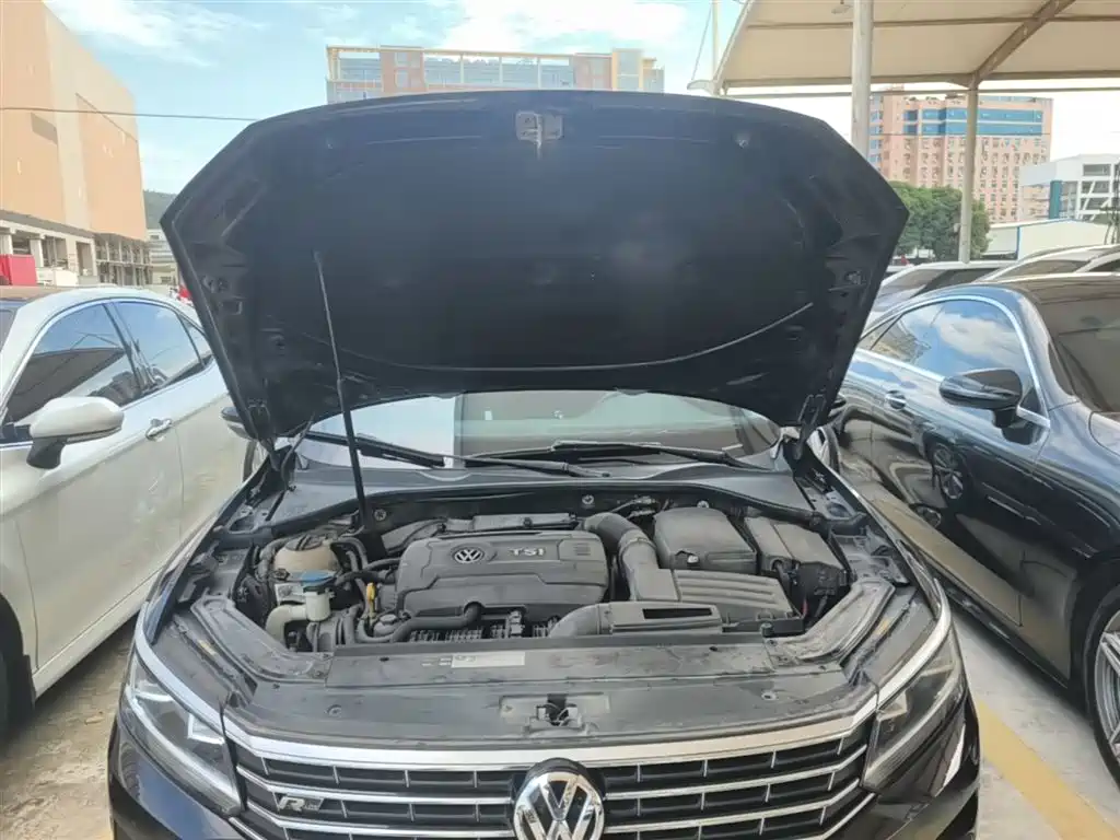 Volkswagen Passat 2017 — фото 20