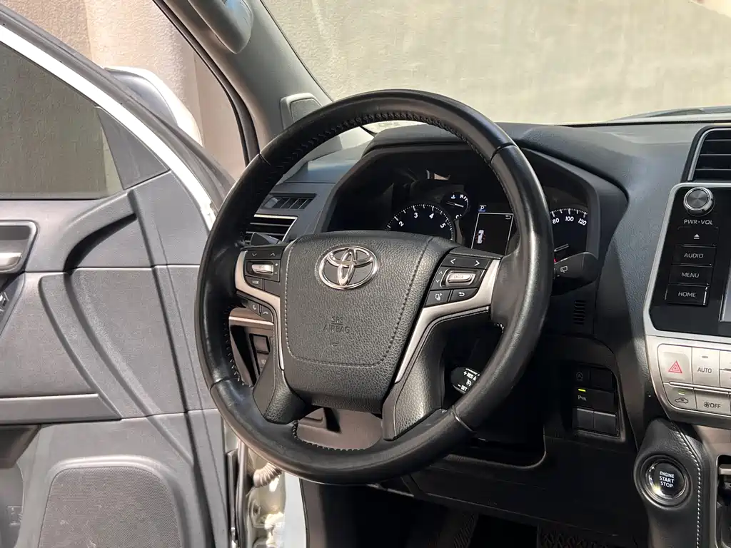 Toyota Prado 2020 — фото 14