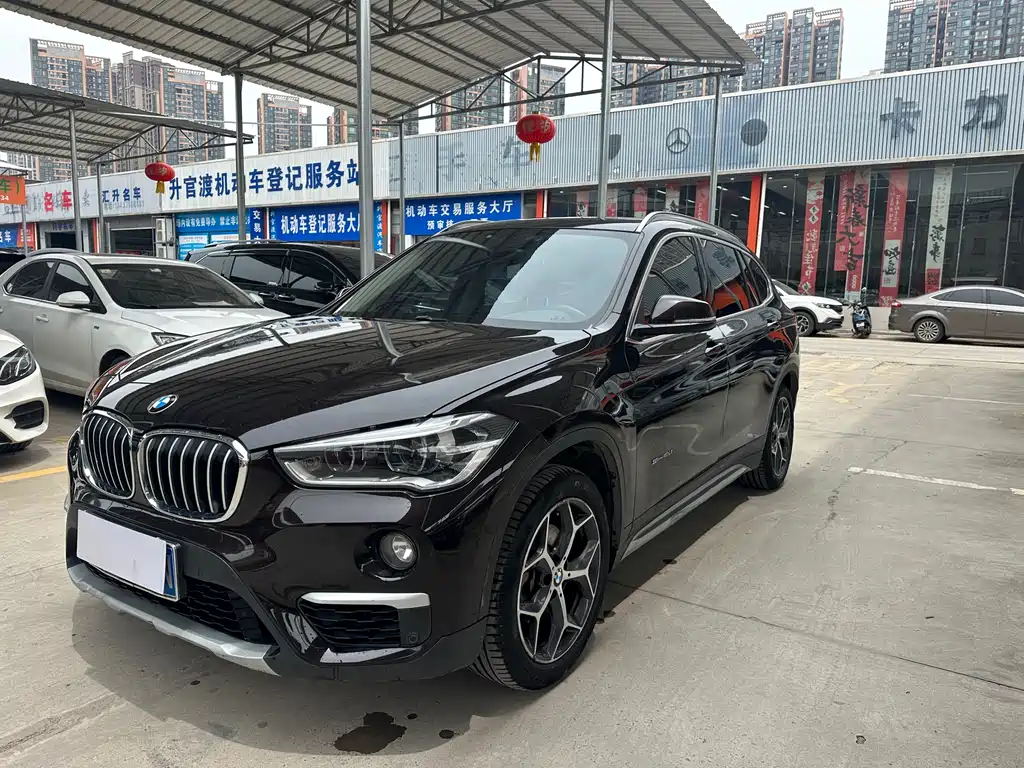 BMW X1 2017 — фото 1