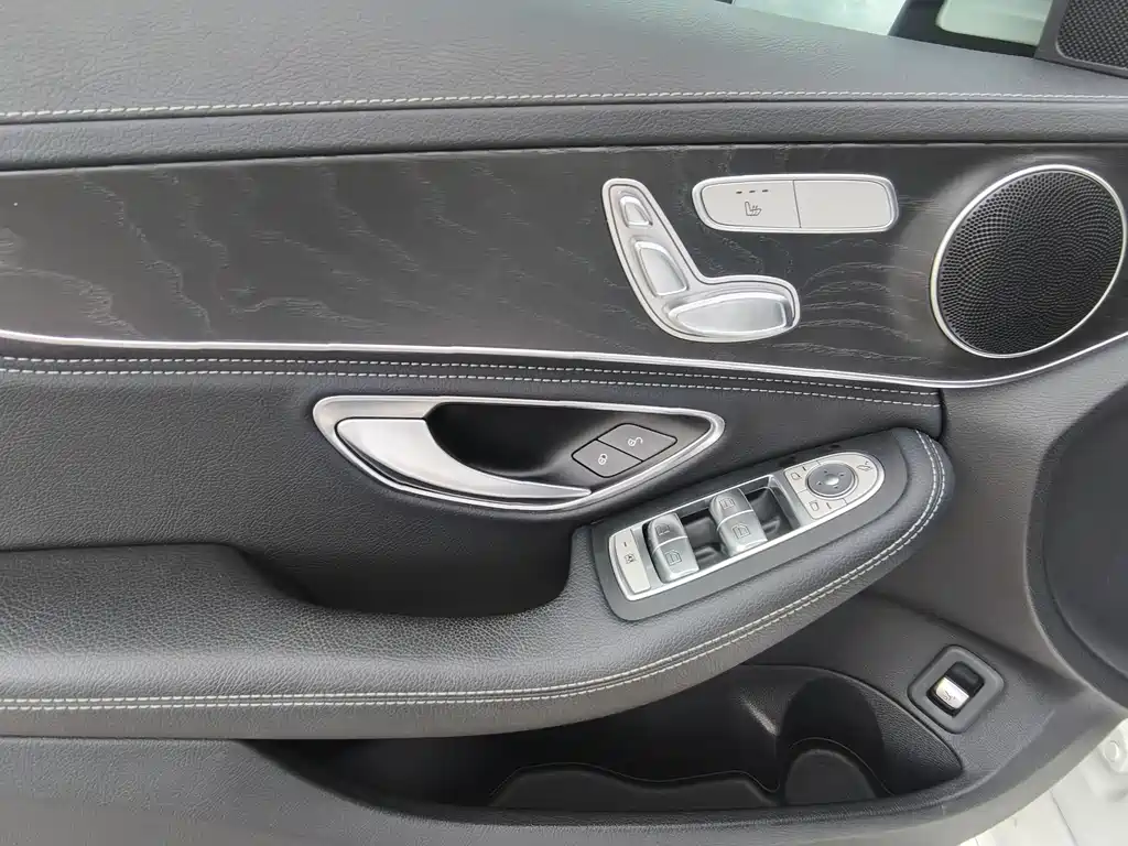 Mercedes-Benz C-Class 2018 — фото 11