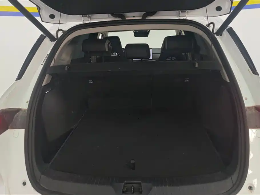 BYD Seal 05 DM-i 2025 — фото 4