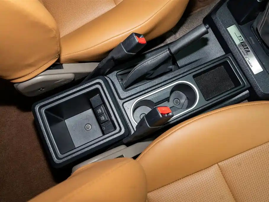 Toyota Land Cruiser 2024 — фото 16