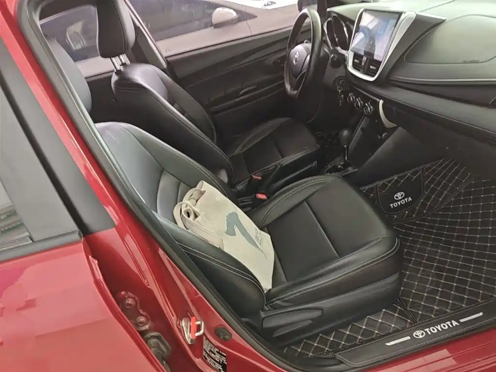 Toyota Yaris L 2019 — фото 25