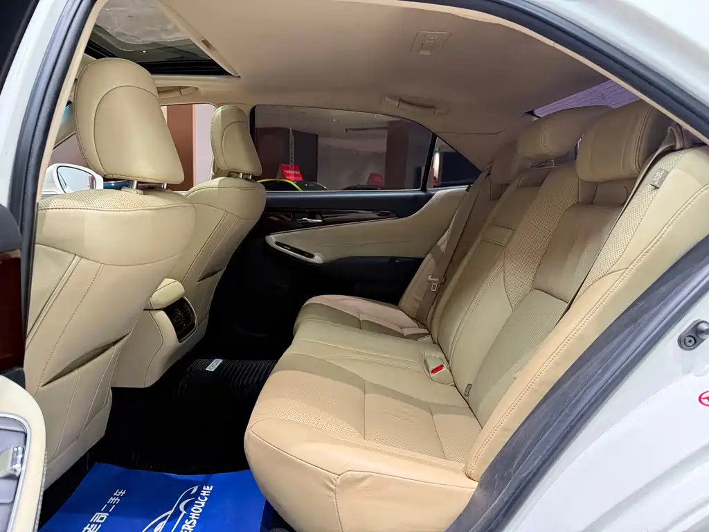 Toyota Crown 2018 — фото 20