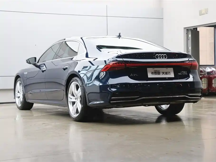 Audi A7L 2023 — фото 33