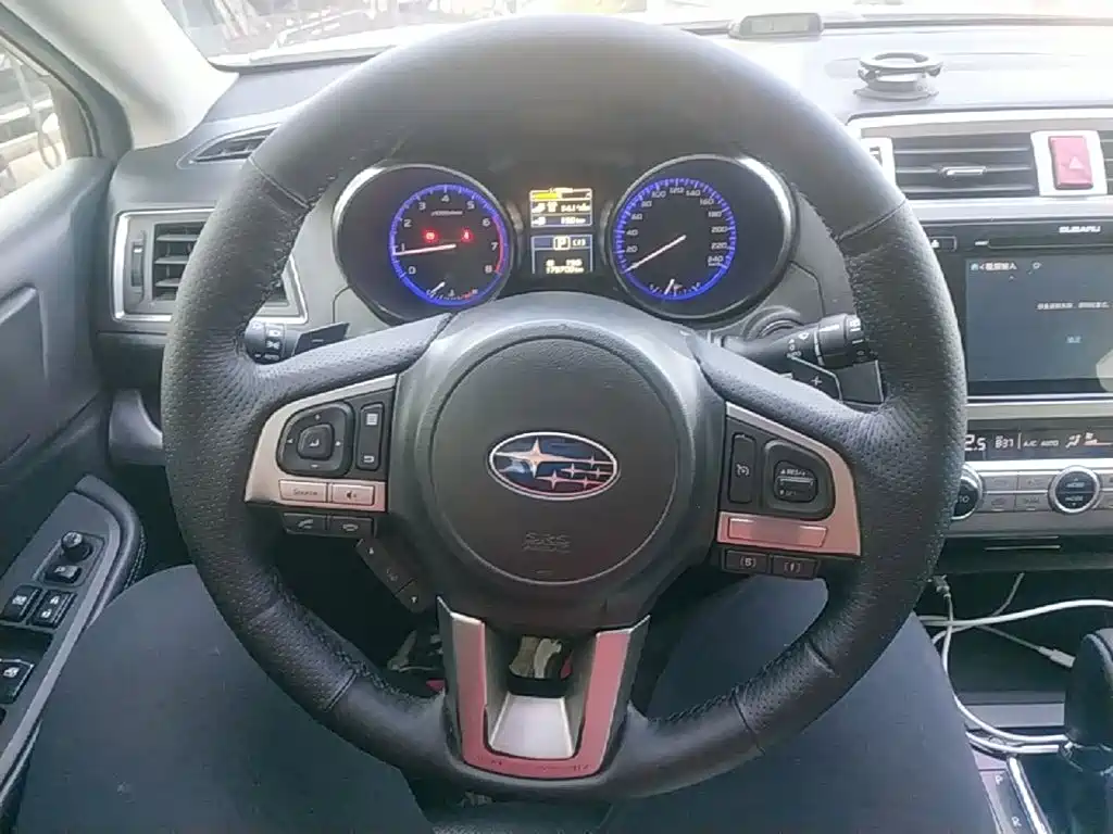 Subaru Outback 2015 — фото 7