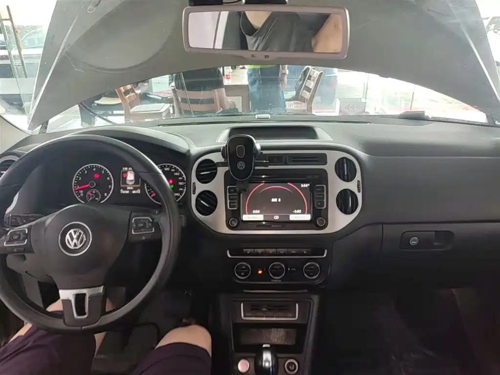 Volkswagen Tiguan 2016 — фото 10