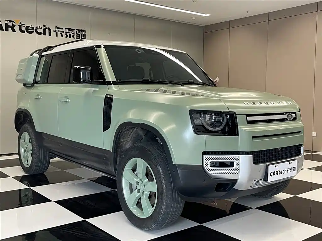 Land Rover Defender 2023 — фото 3
