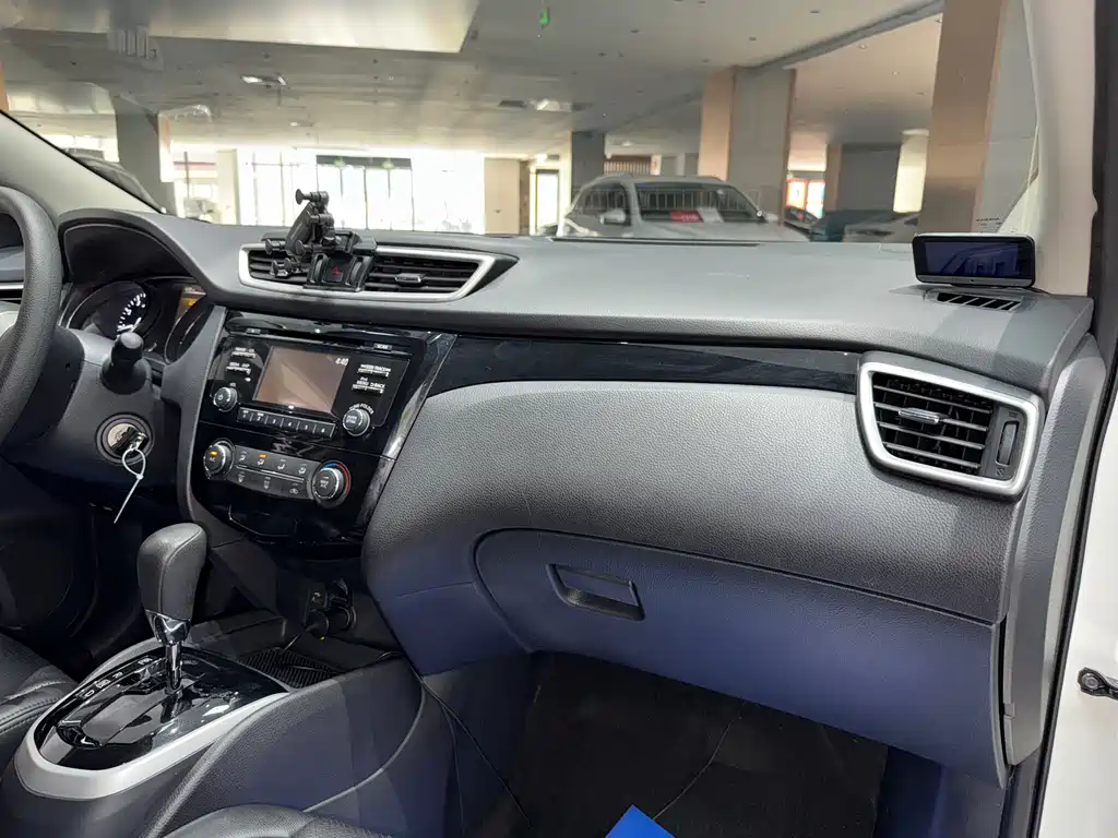 Nissan Qashqai 2016 — фото 20