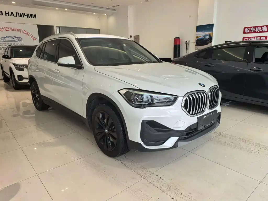 BMW X1 2021 — фото 3