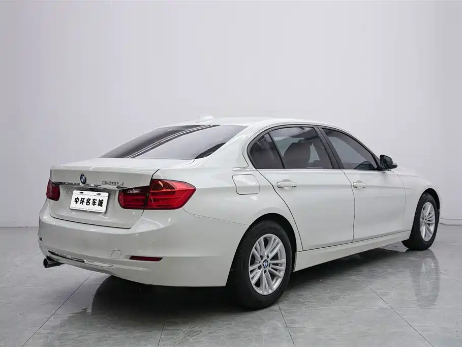BMW 3 Series 2014 — фото 17