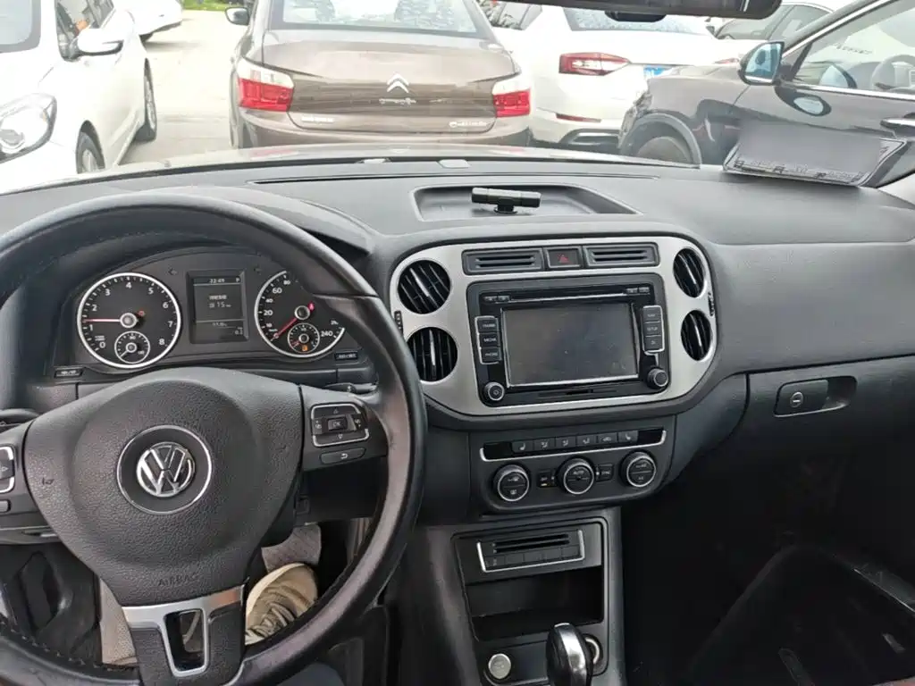Volkswagen Tiguan 2014 — фото 10