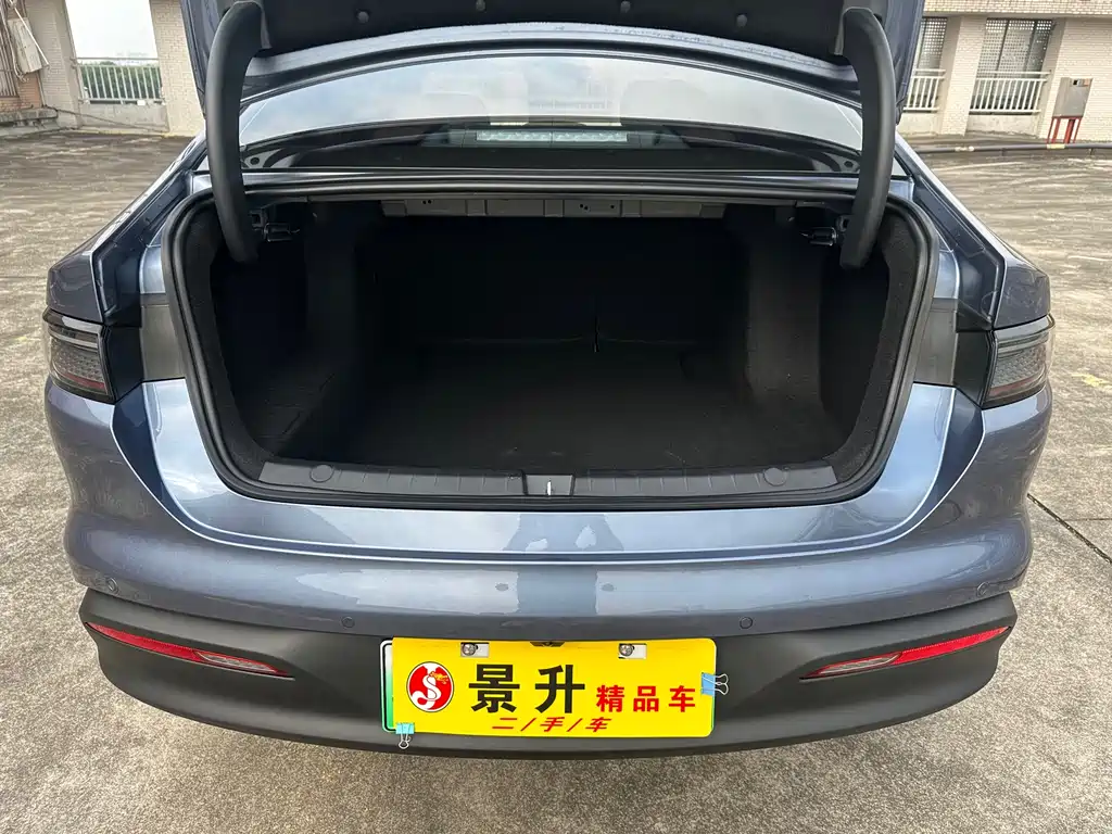 BYD Seal 05 DM-i 2025 — фото 16