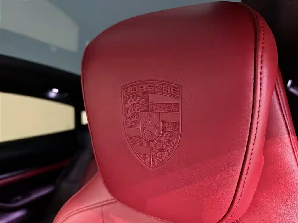 Porsche Taycan 2021 — фото 11