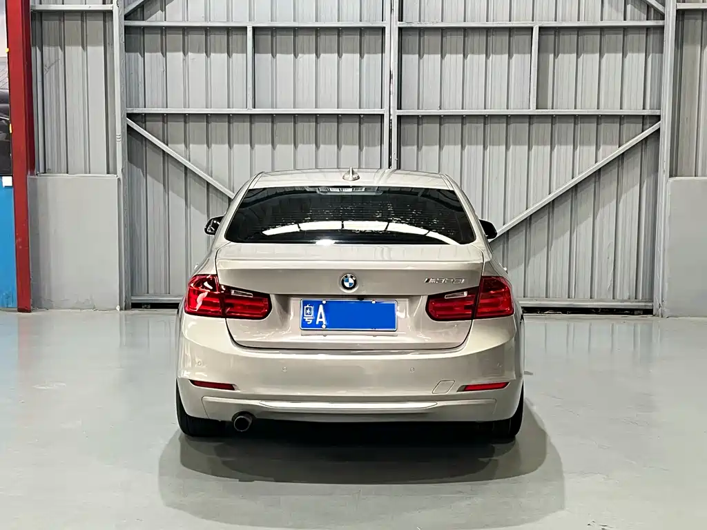 BMW 3 Series 2015 — фото 8