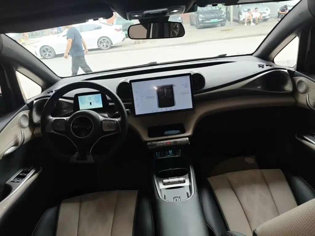 BYD Dolphin 2023 — фото 10