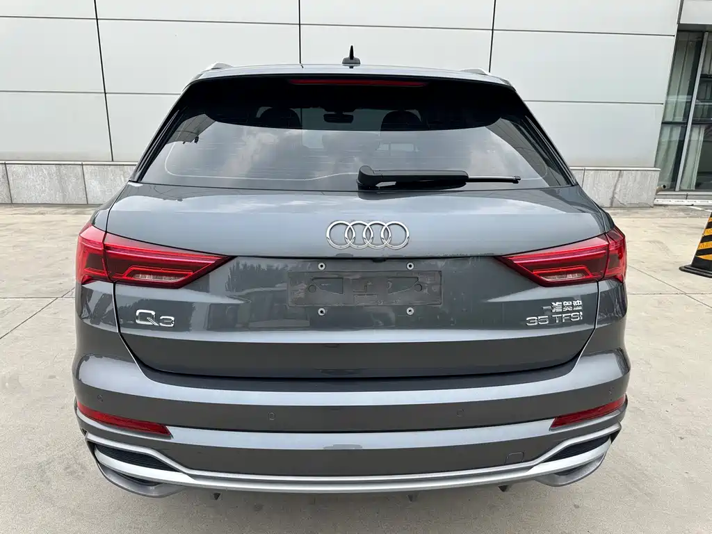 Audi Q3 2022 — фото 17