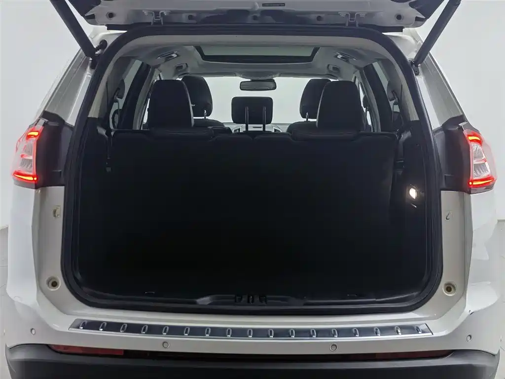 Ford Edge 2020 — фото 16