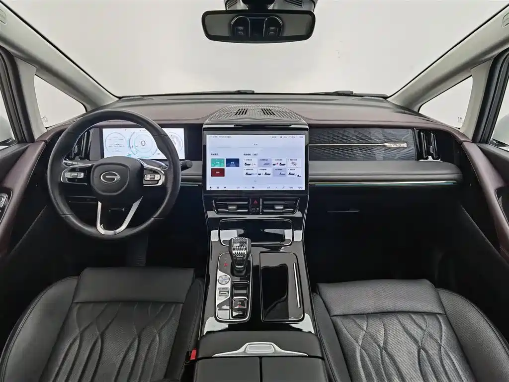 GAC Motor Trumpchi M8 2024 — фото 5