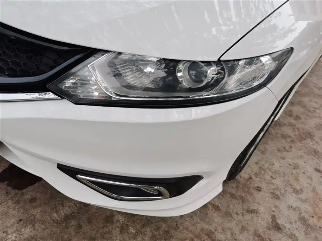 Honda Jade 2015 — фото 24